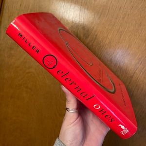 The Eternal Ones by Kirsten Miller (Book 1 of 2)